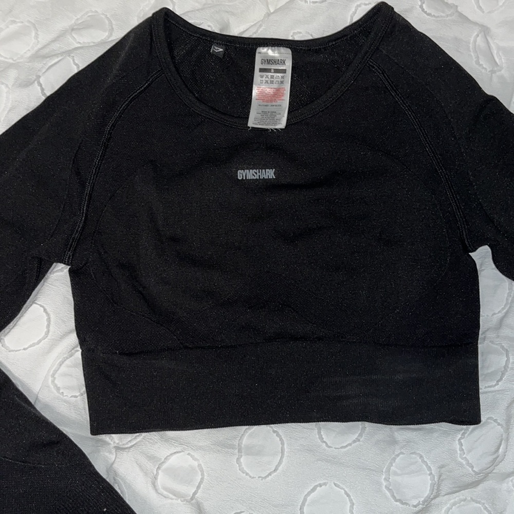 GYMSHARK Longsleeve Workout Top